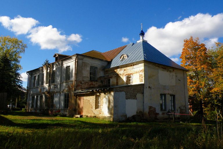 Покровская церковь в Бурашево, Калининский район