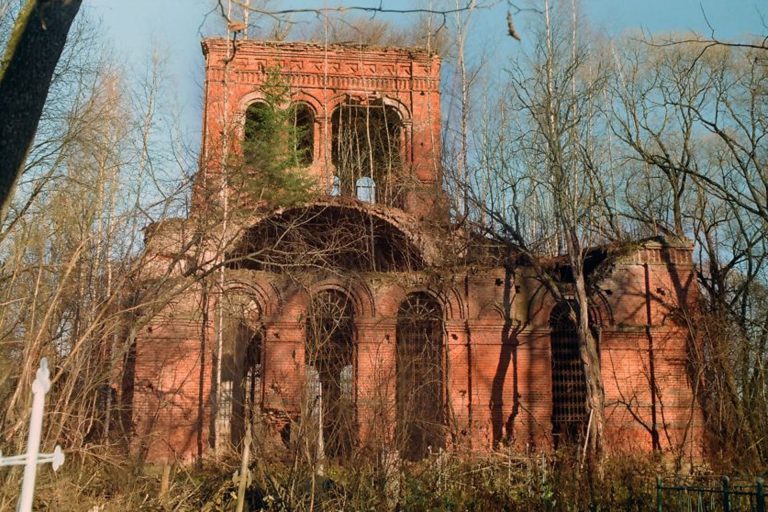 Успения Пресвятой Богородицы церковь в Ново-Ивановском, Кимрский район