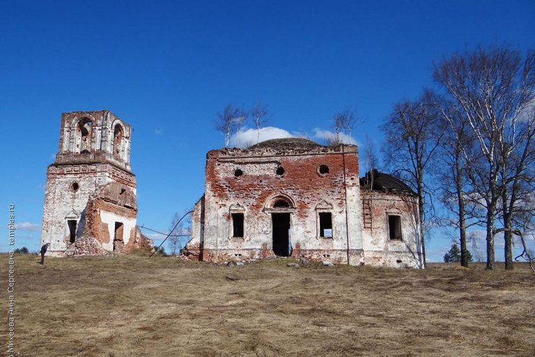 Троицы Живоначальной церковь в Старом Березае, Бологовский район
