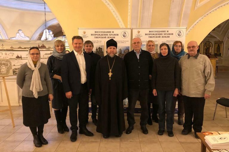 Подведены итоги деятельности Фонда в рамках круглого стола по федеральному проекту