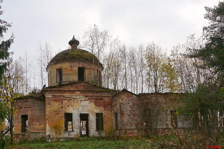 Иоанно-Предтеченская церковь в Старом, Фировский район