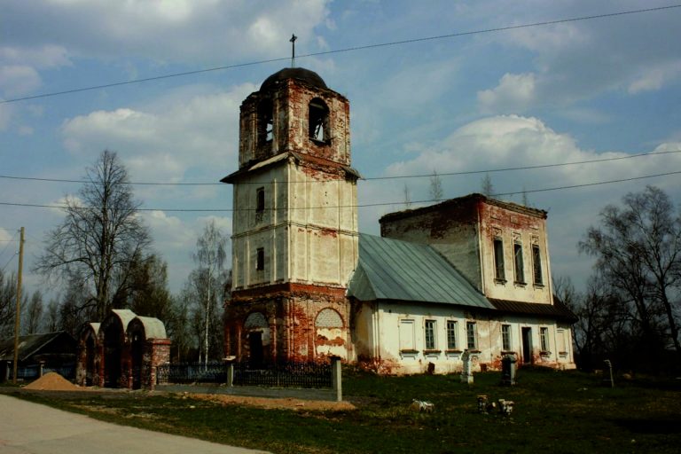Воскресения Христова церковь в Котловане, Удомельский район